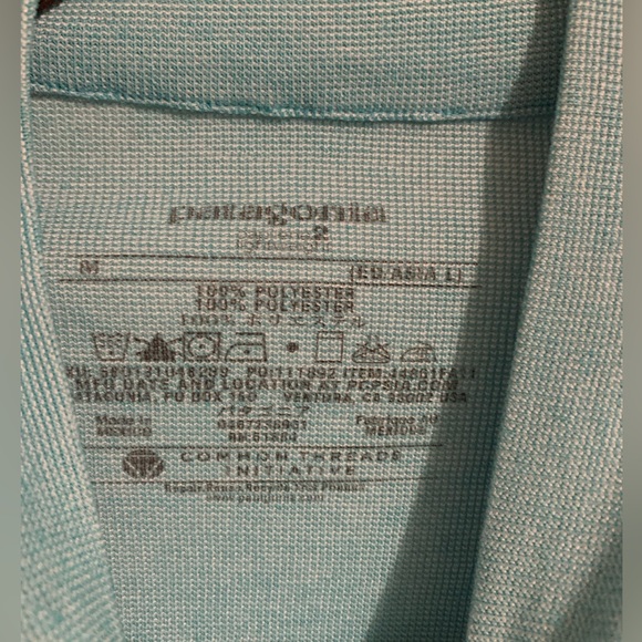 Patagonia teal base layer with quarter zip - Picture 3 of 5